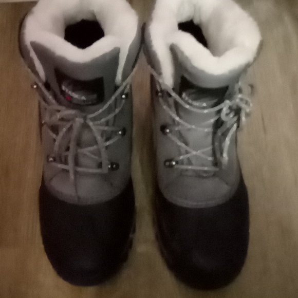 ITASCA fleece lined boots - Picture 3 of 4